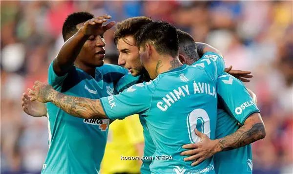 ?i=epa%2fsoccer%2f2019-09%2f2019-09-29%2f2019-09-29-07880463_epa