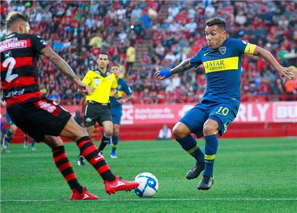 كارلوس تيفيز