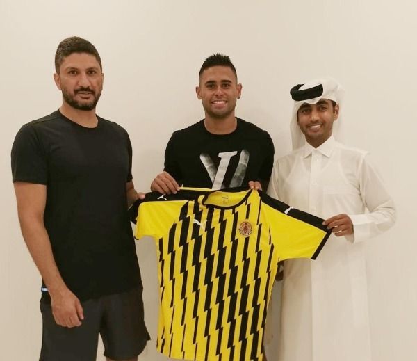 من تقديم اللاعب