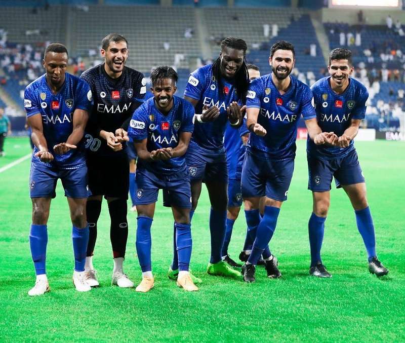 لاعبو الهلال