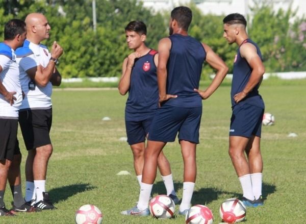 رفيق المحمدي في تدريبات النجم