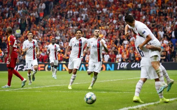 فرحة لاعبي باريس سان جيرمان