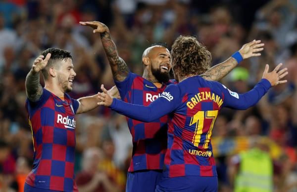 لاعبو برشلونة