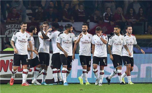 لاعبو ميلان