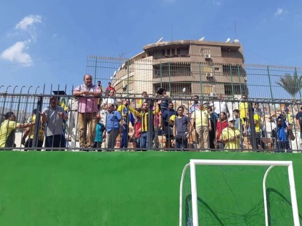 منع الجماهير من الدخول