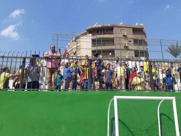 منع الجماهير من الدخول