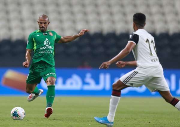 من مباراة الجزيرة وشباب الأهلي