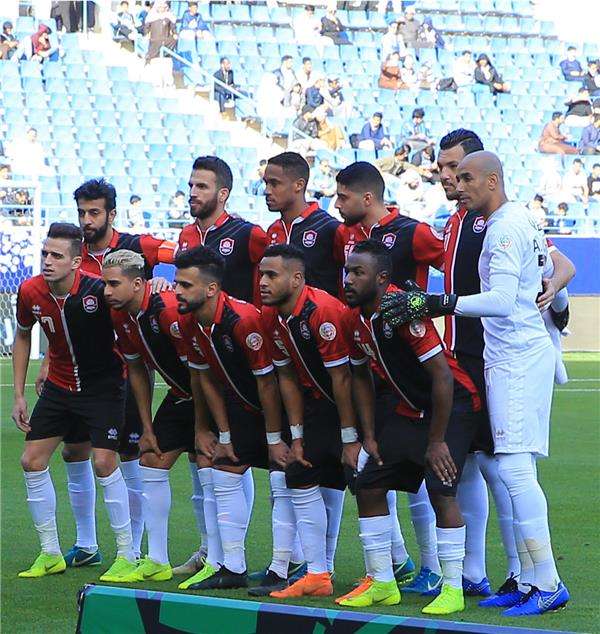 لاعبو الرائد 