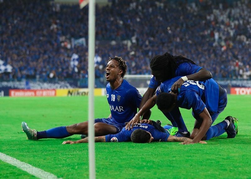 لاعبو الهلال 