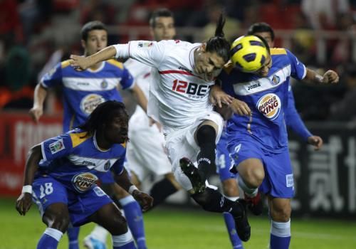 2010-11-27t193303z_01_mdp02_rtridsp_3_soccer-spain_reuters