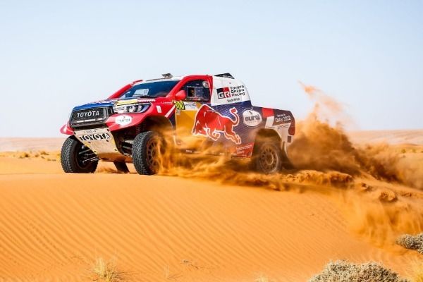  ناصر العطية