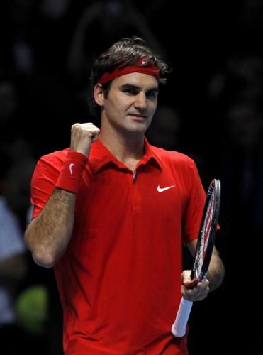 2010-11-27t221300z_01_slp132_rtridsp_3_tennis-finals_reuters