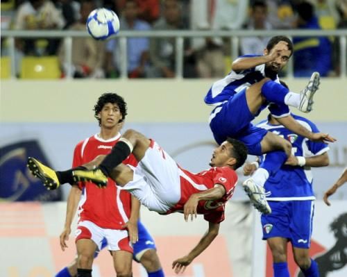 2010-11-28t181401z_01_abyan12_rtridsp_3_soccer_reuters