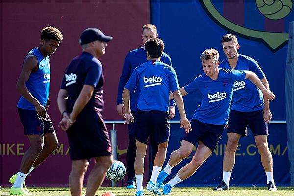 لاعبو برشلونة