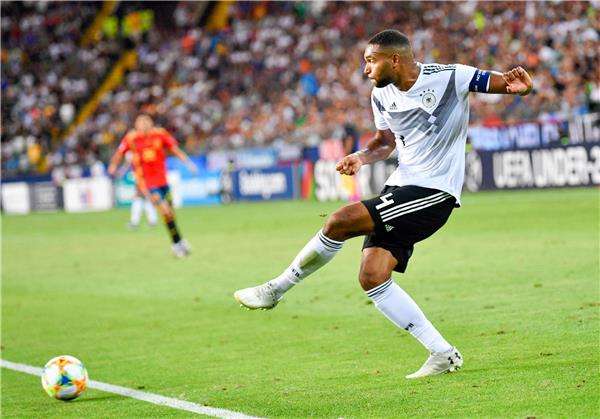 جوناثان تاه