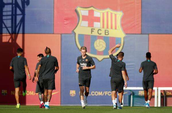 لاعبو برشلونة