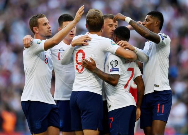 لاعبو منتخب إنجلترا