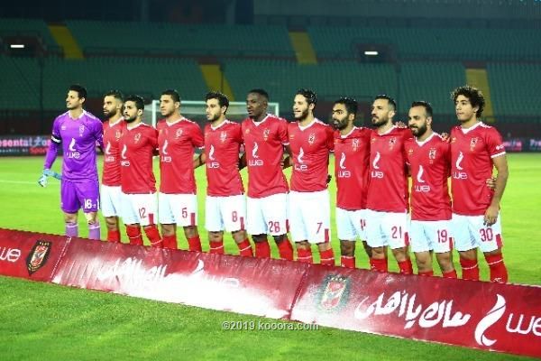 لاعبو الأهلي