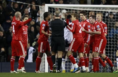 2010-11-28t184250z_01_edy08_rtridsp_3_soccer-england_reuters