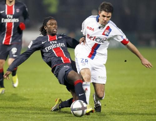 2010-11-28t212730z_01_rpr02_rtridsp_3_soccer-france_reuters