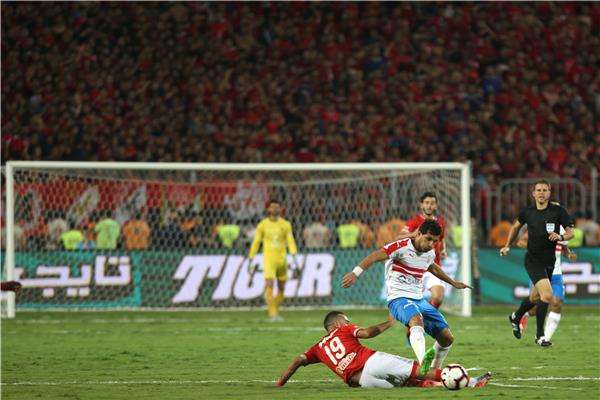 من لقاء سابق بين الفريقين 