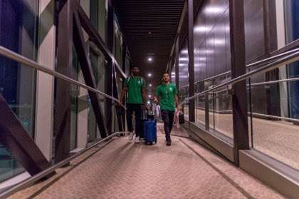 من وصول اللاعبين