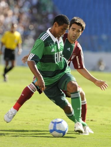 2010-11-28t202846z_01_sao103_rtridsp_3_soccer-latam_reuters