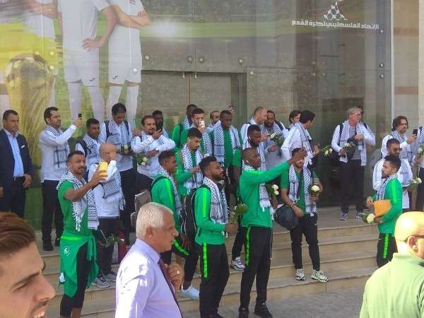 من وصول المنتخب السعودي 