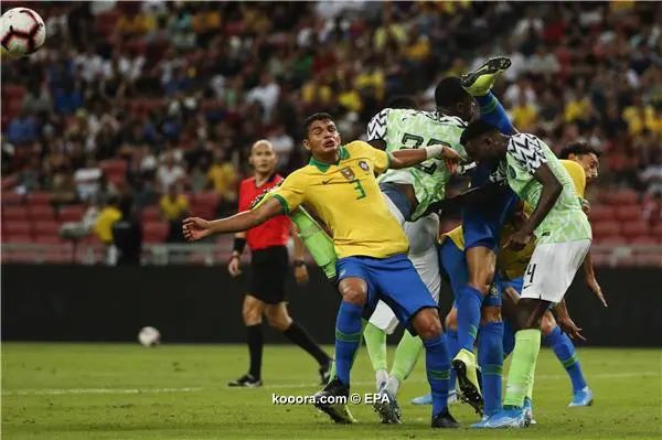 ?i=epa%2fsoccer%2f2019-10%2f2019-10-13%2f2019-10-13-07917901_epa