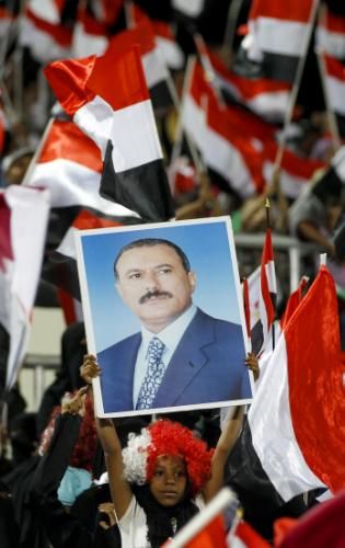 2010-11-25t204007z_01_abyan33_rtridsp_3_soccer_reuters