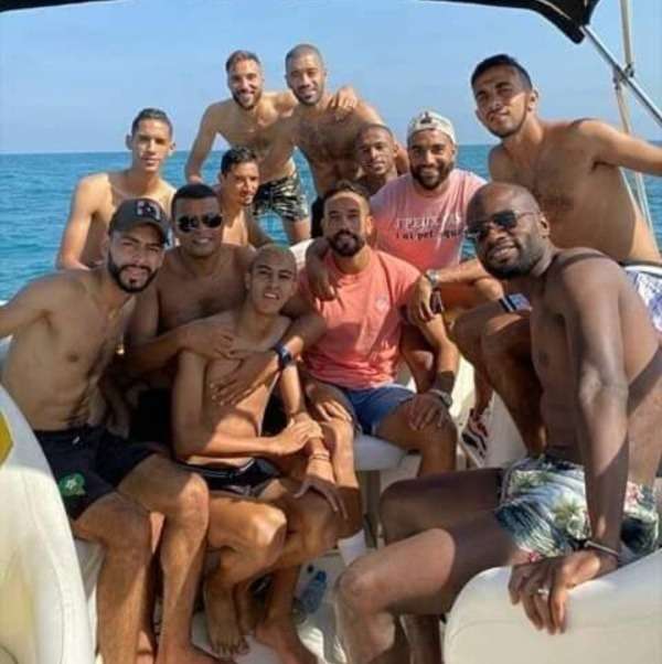 لاعبو المحلي المغربي