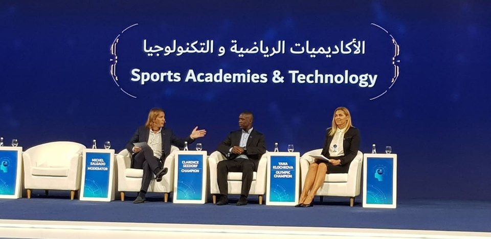 من المؤتمر 