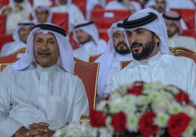 من حضور الشيخ ناصر بن حمد للمباراة