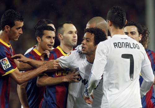 2010-11-29t221250z_01_mad227_rtridsp_3_soccer-spain-clasico_reuters