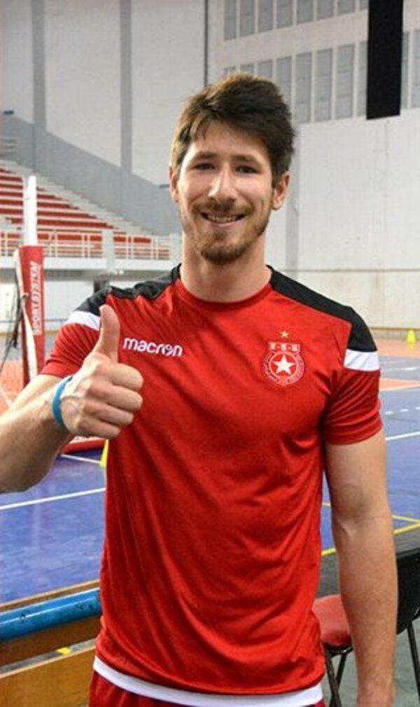 اللاعب البرازيلي جوناثان دا سيلفا 