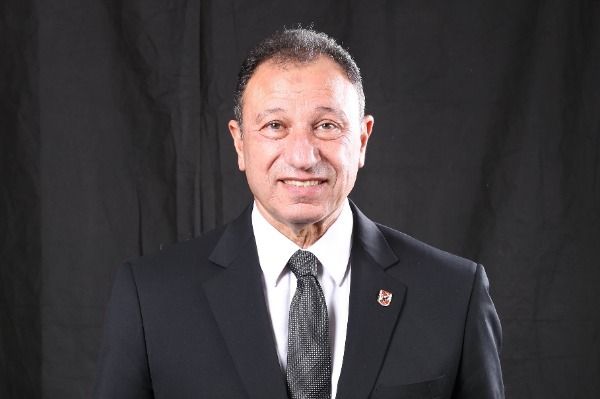 محمود الخطيب رئيس الأهلي