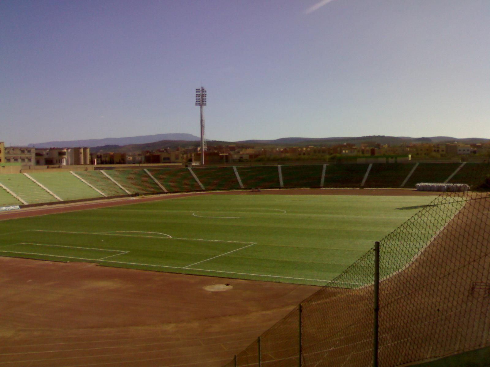  الملعب الشرفي