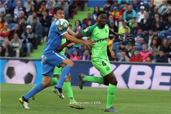 ?i=epa%2fsoccer%2f2019-10%2f2019-10-19%2f2019-10-19-07934397_epa