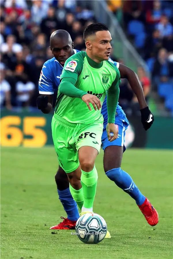 ?i=epa%2fsoccer%2f2019-10%2f2019-10-19%2f2019-10-19-07934241_epa