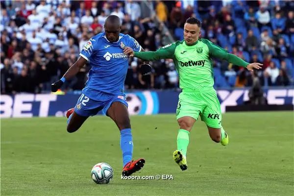 ?i=epa%2fsoccer%2f2019-10%2f2019-10-19%2f2019-10-19-07934240_epa