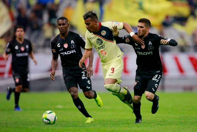 نيكاكسا وأمريكا