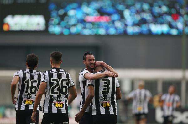 لاعبو أتلتيكو مينيرو