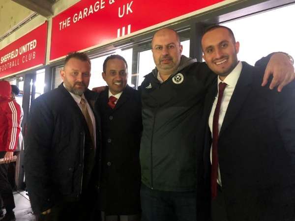 الأمير مساعد بن خالد (على اليمين)