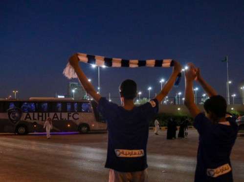 لحظة وصول حافلة الهلال