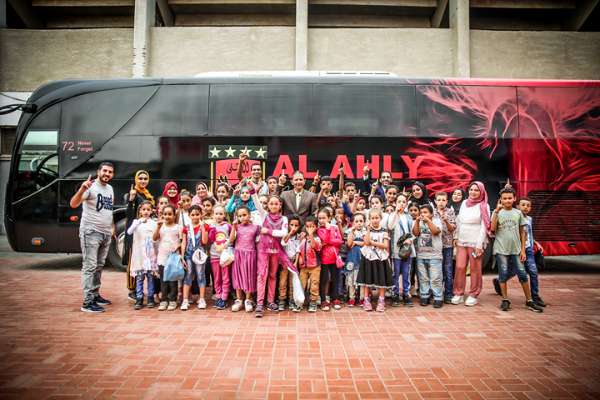 من زيارة دار الأيتام لمقر النادي