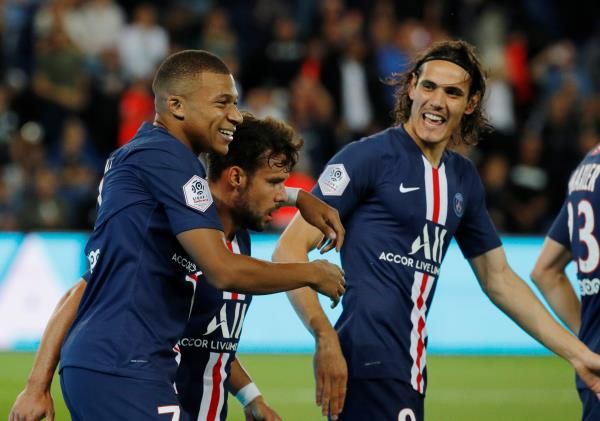 كافاني ومبابي