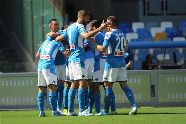 لاعبو نابولي 