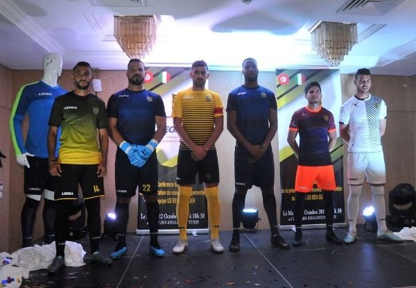 من حفل تقديم الأزياء الجديدة