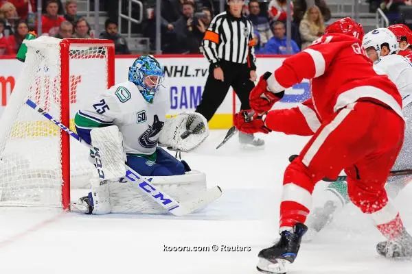 ?i=reuters%2f2019-10-23%2f2019-10-23t013215z_456217913_nocid_rtrmadp_3_nhl-vancouver-canucks-at-detroit-red-wings_reuters