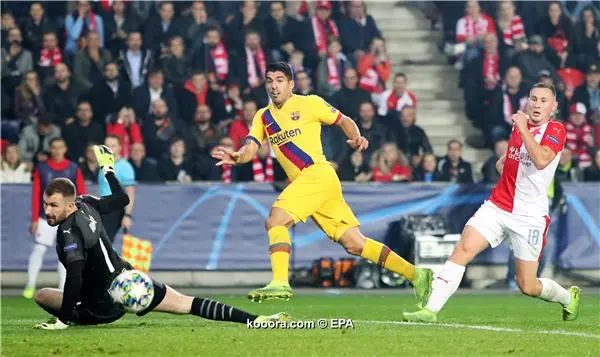 ?i=epa%2fsoccer%2f2019-10%2f2019-10-23%2f2019-10-23-07944495_epa